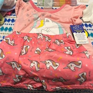 Girl infant sets price for 24hrs